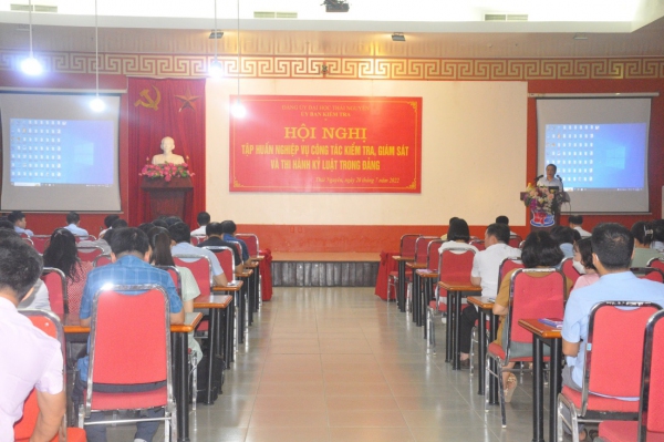 Đảng uỷ Đại học Thái Nguyên: Tập huấn nghiệp vụ công tác kiểm tra, giám sát và thi hành kỷ luật trong Đảng