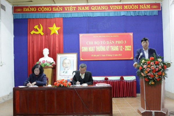 Đồng chí Phó Chủ tịch Thường trực UBND tỉnh dự sinh hoạt tại Chi bộ tổ dân phố 3, phường Ba Hàng, thành phố Phổ Yên
