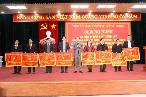 Thành phố Thái Nguyên kỷ niệm 94 năm Ngày thành lập Đảng Cộng sản Việt Nam và tổng kết phong trào thi đua yêu nước năm 2023