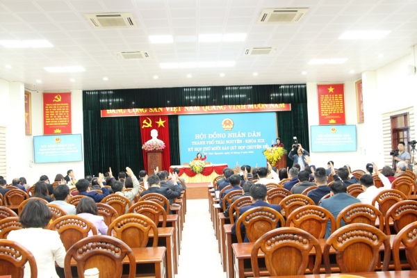 Kỳ họp thứ mười sáu  (Kỳ họp chuyên đề) HĐND thành phố Thái Nguyên khóa XIX