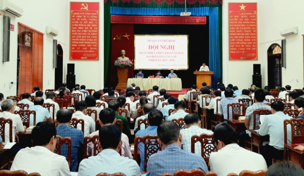 Huyện ủy Phú Bình: Tổ chức quán triệt, triển khai các văn bản đại hội đảng bộ các cấp nhiệm kỳ 2025 - 2030