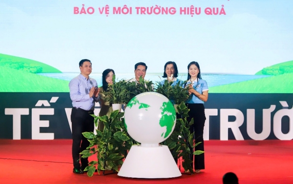 Mít tinh hưởng ứng Chiến dịch làm cho thế giới sạch hơn năm 2024