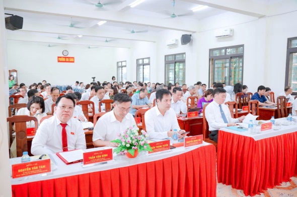        HĐND các địa phương: Xem xét, quyết nghị nhiều nội dung quan trọng