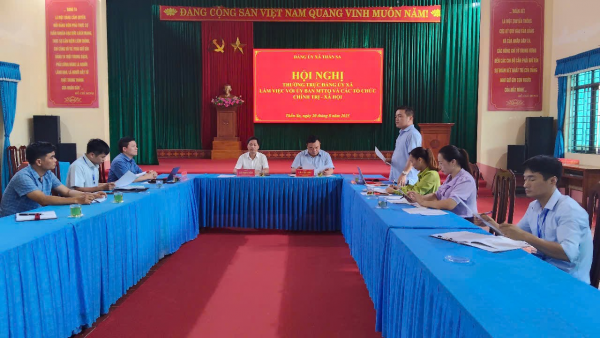Tập trung triển khai thực hiện các nhiệm vụ phát triển kinh tế - xã hội