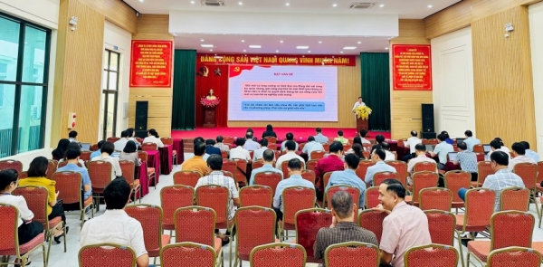 130 đại biểu tham dự tập huấn công tác xây dựng Đảng năm 2025