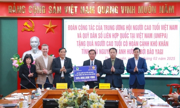 Trên 300 triệu đồng hỗ trợ người cao tuổi Thái Nguyên bị ảnh hưởng bởi bão Yagi