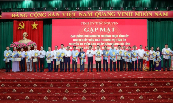 Tỉnh ủy Thái Nguyên: Gặp mặt các đồng chí nguyên lãnh đạo tỉnh nghỉ chế độ, chuyển công tác