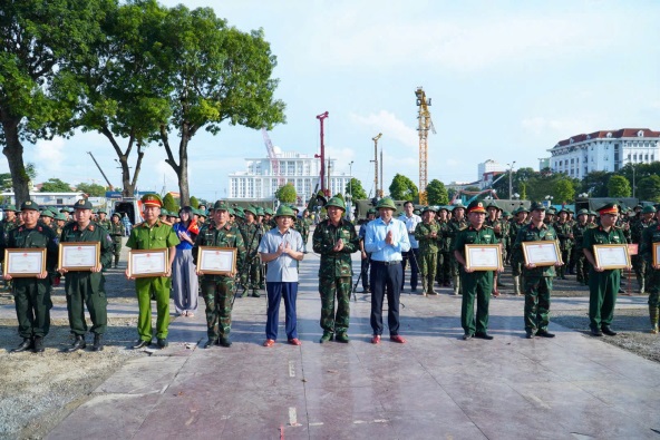 Thái Nguyên: Tri ân các lực lượng vũ trang tham gia khắc phục hậu quả bão số 11