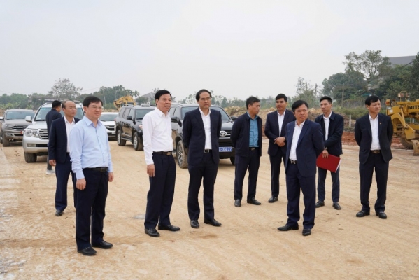 Đảm bảo các điều kiện để Lễ khánh thành Sân vận động tỉnh và Giải bóng đá Tứ hùng - Thái Nguyên năm 2025 thành công tốt đẹp