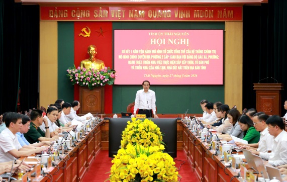 Tăng cường hiệu quả hoạt động hệ thống chính trị và chăm lo an sinh xã hội