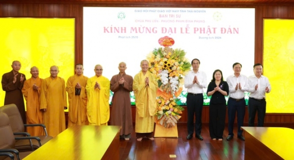 Lãnh đạo tỉnh Thái Nguyên thăm, chúc mừng Đại lễ Phật đản