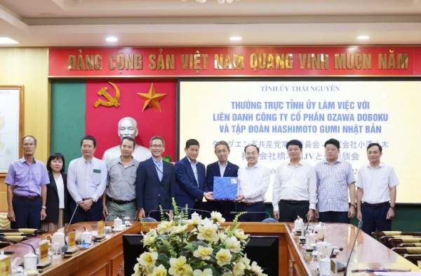 Thường trực Tỉnh ủy làm việc với Liên danh Công ty cổ phần Ozawa Doboku và Tập đoàn Hashimoto Gumi (Nhật Bản)