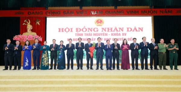 Đồng chí Nguyễn Thế Mạnh được bầu giữ chức Chủ tịch Ủy ban nhân dân tỉnh Thái Nguyên