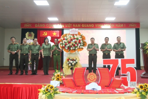 Đảng uỷ Công an tỉnh: Kỷ niệm 75 năm Ngày truyền thống Ngành Kiểm tra Đảng