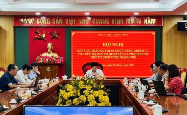 Hội nghị trực tuyến lấy ý kiến về quy định chức năng, nhiệm vụ, cơ cấu tổ chức Báo và phát thanh truyền hình cấp tỉnh