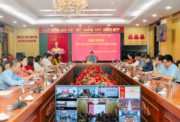Gần 3.300 đại biểu của tỉnh Thái Nguyên tham dự Hội nghị Báo cáo viên Trung ương tháng 8/2025
