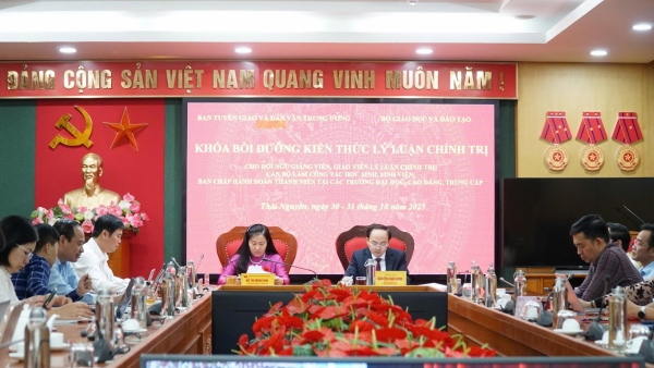 Thái Nguyên tham gia khóa bồi dưỡng lý luận chính trị năm 2025