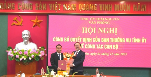 Công bố quyết định bổ nhiệm Phó Chánh Văn phòng Tỉnh uỷ