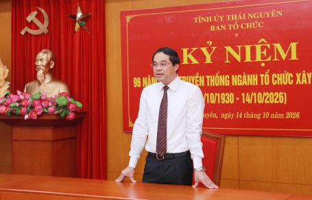 Thường  trực Tỉnh ủy chúc mừng ngành Tổ chức xây dựng Đảng
