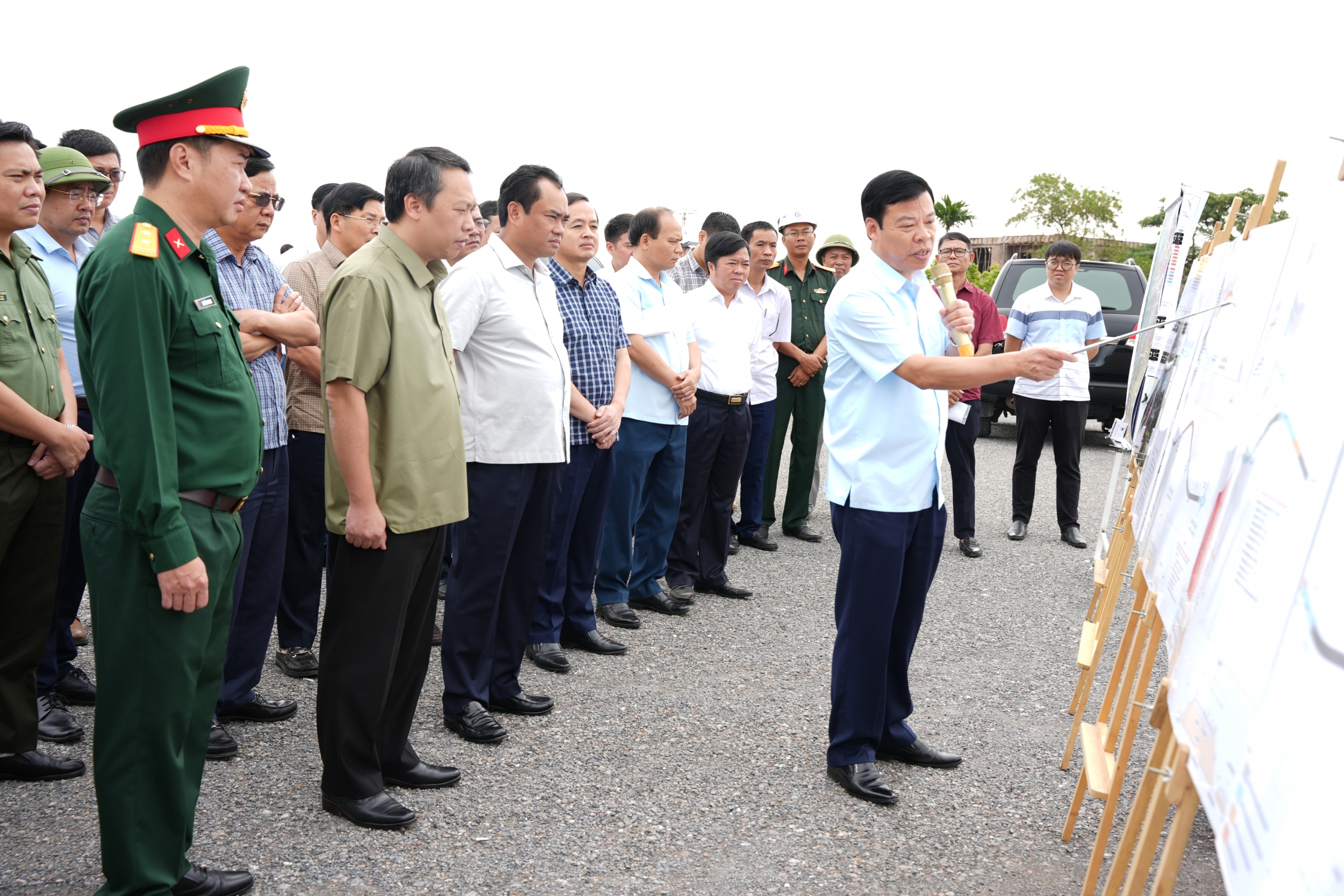 Thường trực Tỉnh ủy kiểm tra tiến độ thực hiện một số dự án trọng điểm trên địa bàn tỉnh