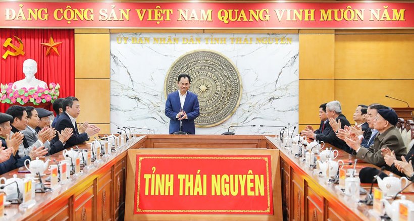 Gặp mặt các đồng chí nguyên lãnh đạo tỉnh nhân dịp Tết Nguyên đán Ất Tỵ 2025