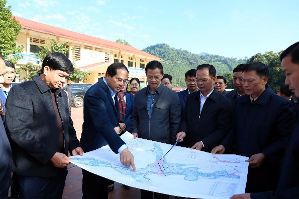 Lãnh đạo tỉnh kiểm tra tiến độ các dự án trọng điểm khu vực phía Tây và làm việc với các địa phương phía Bắc của tỉnh