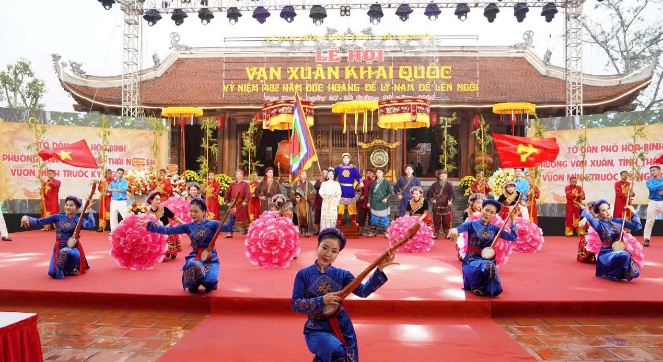Lễ hội “Vạn Xuân khai quốc” kỷ niệm 1.482 năm Đức Hoàng đế Lý Nam Đế lên ngôi