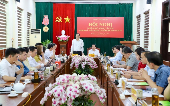 Thường trực Tỉnh ủy làm việc với Trường Chính trị tỉnh, Báo và phát thanh, truyền hình Thái Nguyên