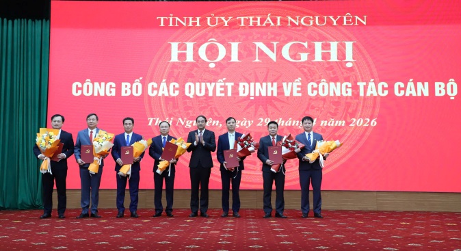 Thái Nguyên công bố quyết định điều động, luân chuyển, chỉ định, bổ nhiệm 39 cán bộ